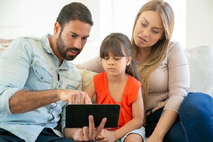 Parents talking to there children about Social Media